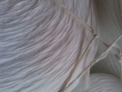 【302縫紉線 303縫紉線】價格,廠家,圖片,化纖紗線,揚(yáng)州市明亮化纖織造-